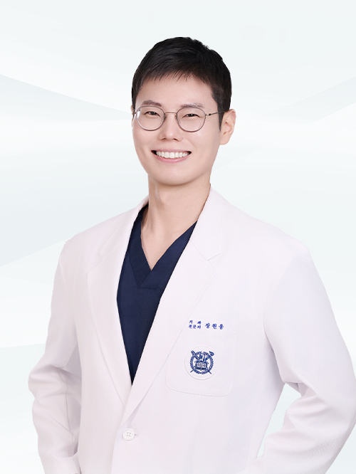 강동구 보철과 전문의 장원웅 원장